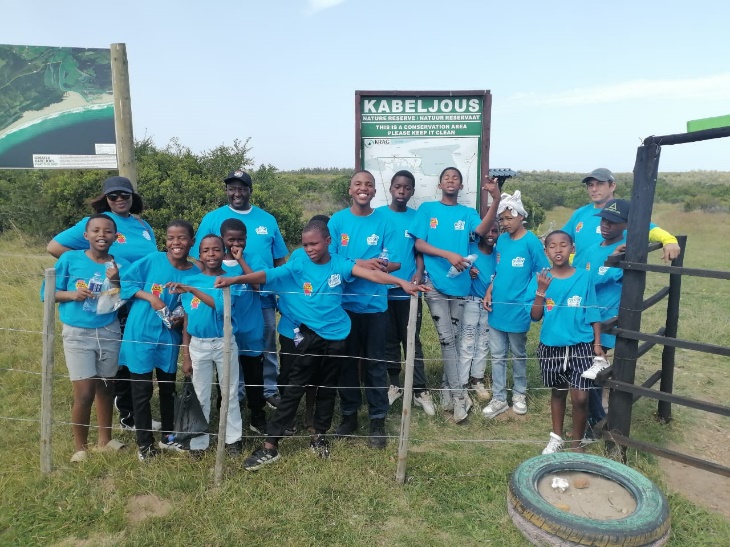 Young people at an On Eagle's Wings mentoring group outing